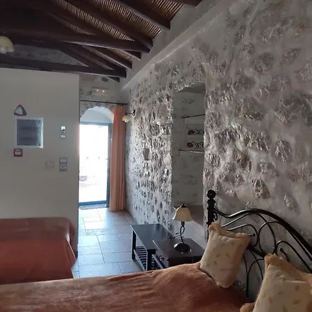 Petrounis Гостевой дом 3*